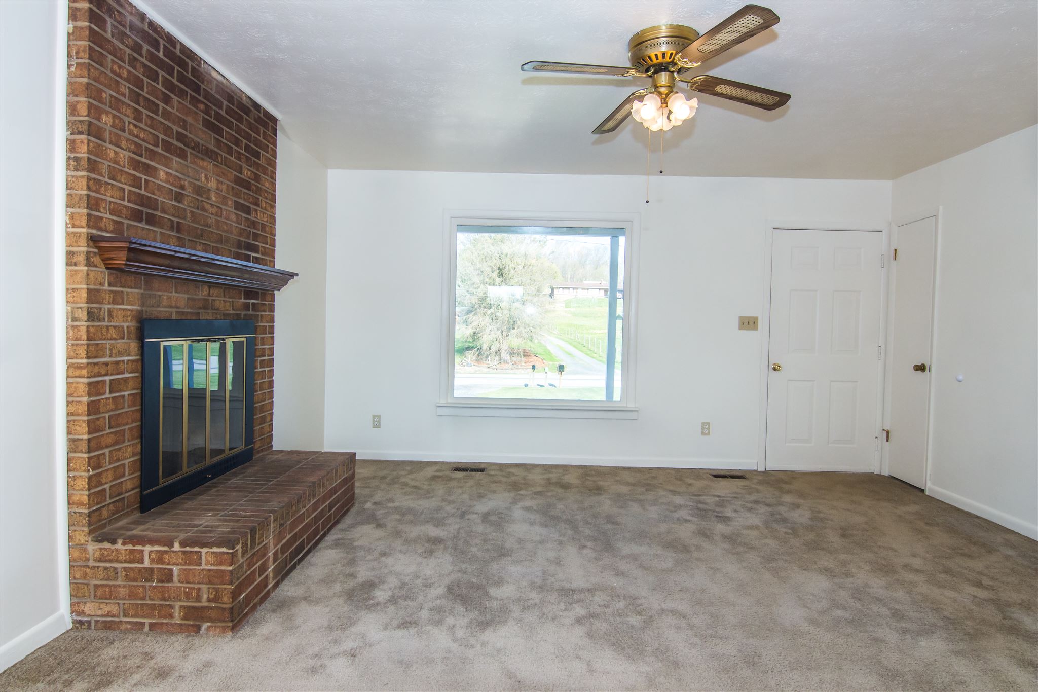 17236 Andrick Mill Road Timberville, VA 22853 - Photo 4 of 28 Gallery Image 4