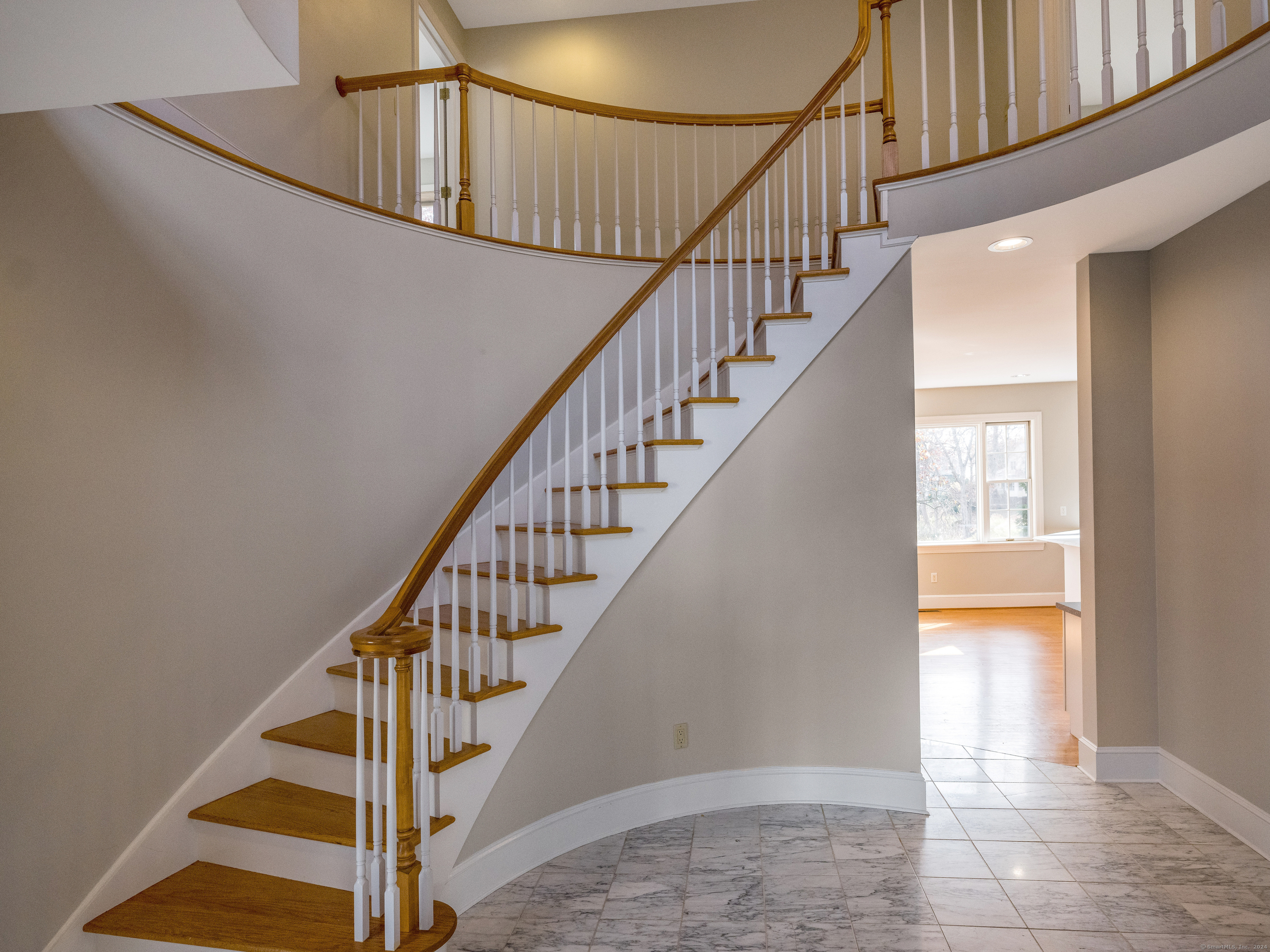 13 Longview Terrace, Unit 13 Madison, CT 06443 - Photo 12 of 31 a view of entryway