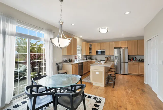 $375,000 | 2951 Braeburn Way, Woodstock, IL 60098