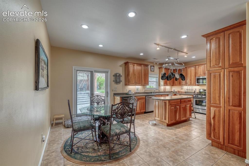 796 Knickerbocker Road Silver Cliff, CO 81252 - Photo 4 of 47