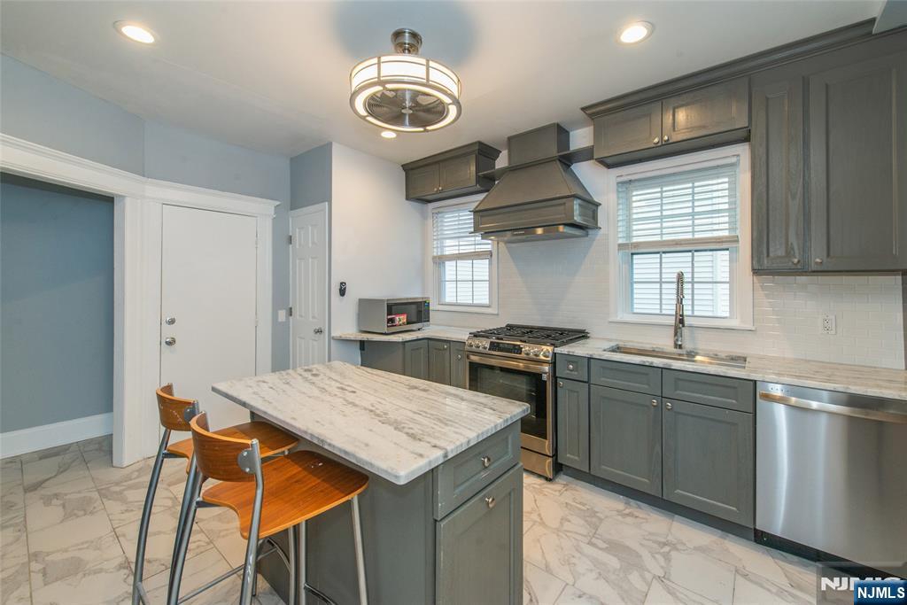 14 Grove Terrace Montclair, NJ 07042 - Photo 25 of 37