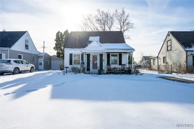 $175,000 | 35 Lindbergh Court, Cheektowaga, NY 14225