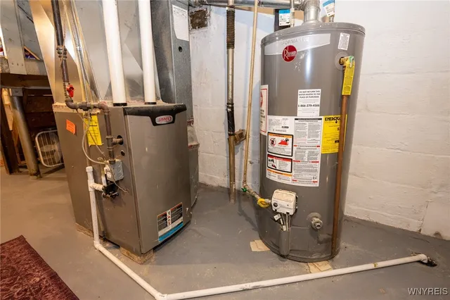 $175,000 | 35 Lindbergh Court, Cheektowaga, NY 14225