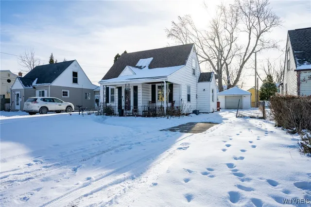 $175,000 | 35 Lindbergh Court, Cheektowaga, NY 14225