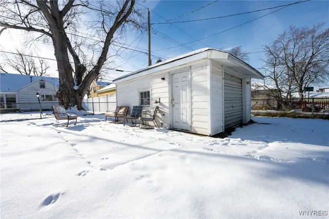 $175,000 | 35 Lindbergh Court, Cheektowaga, NY 14225