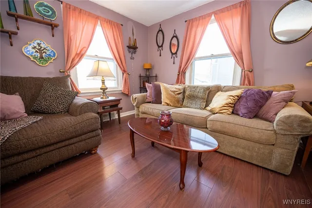 $175,000 | 35 Lindbergh Court, Cheektowaga, NY 14225