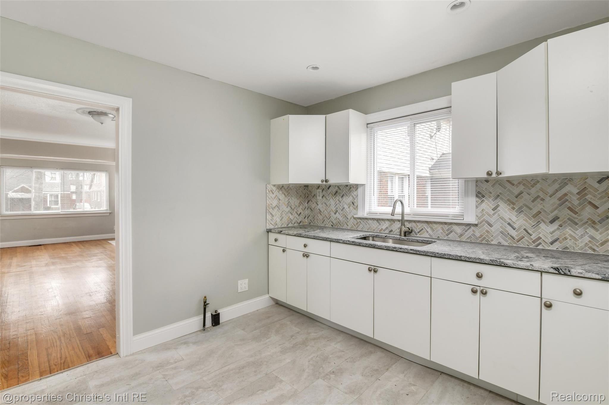 5797 Yorkshire Road Detroit, MI 48224 - Photo 18 of 28 11-5797 Yorkshire Rd - Detroit0007.jpg