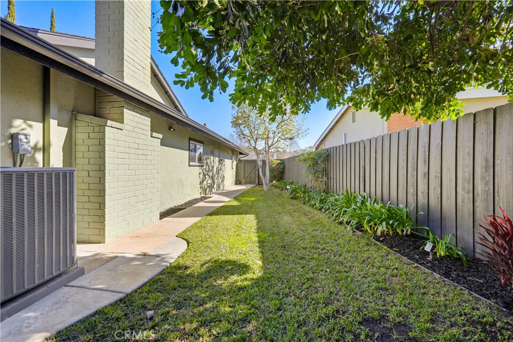 1923 Overlook Road Fullerton, CA 92831 - Photo 40 of 50