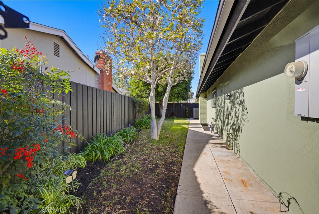 1923 Overlook Road Fullerton, CA 92831 - Photo 41 of 50