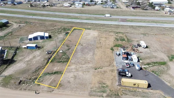 $55,000 | 215 7th Avenue, Deer Trail, CO 80105