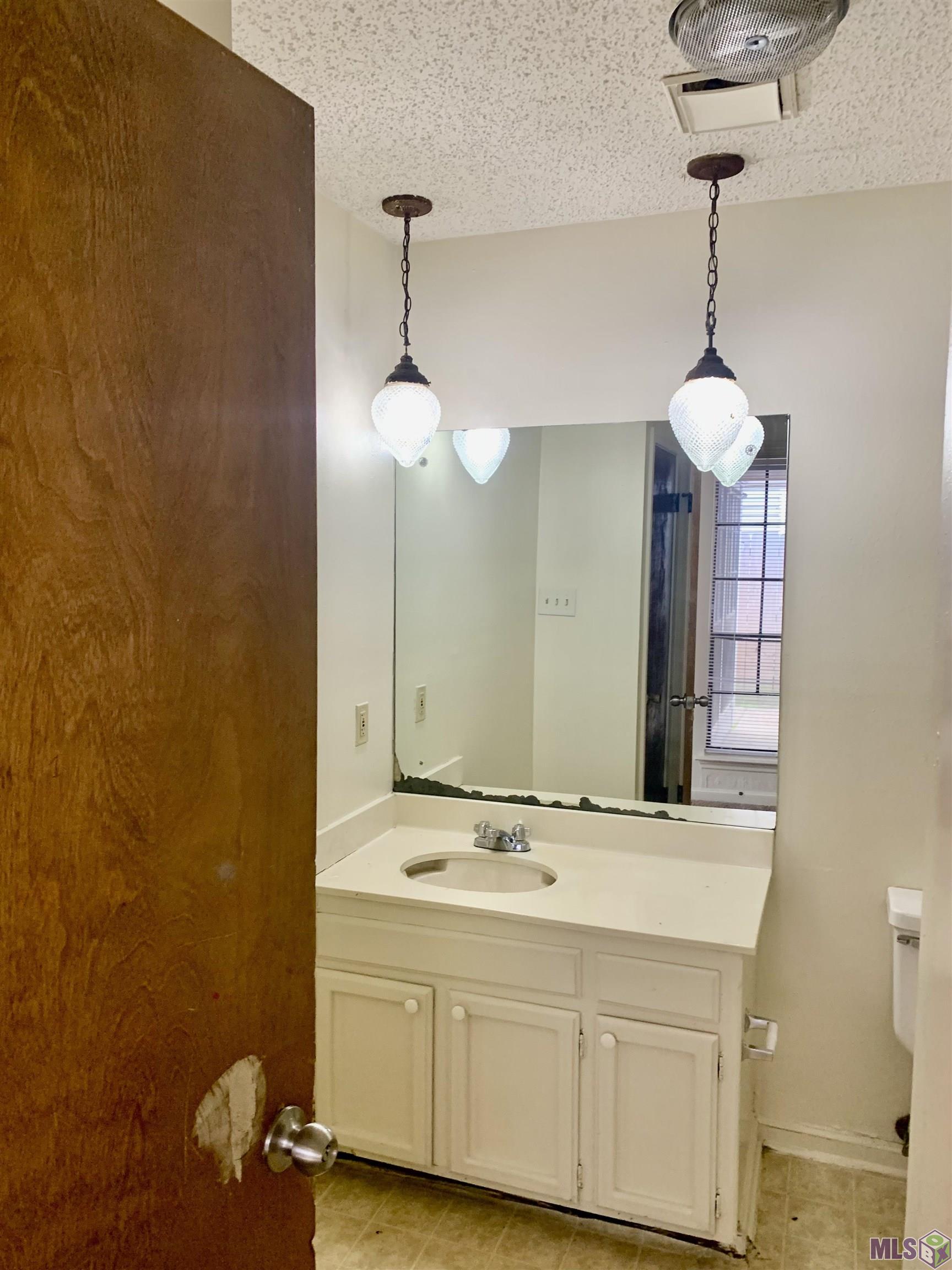 16084 Derby Avenue Baton Rouge, LA 70816 - Photo 4 of 6