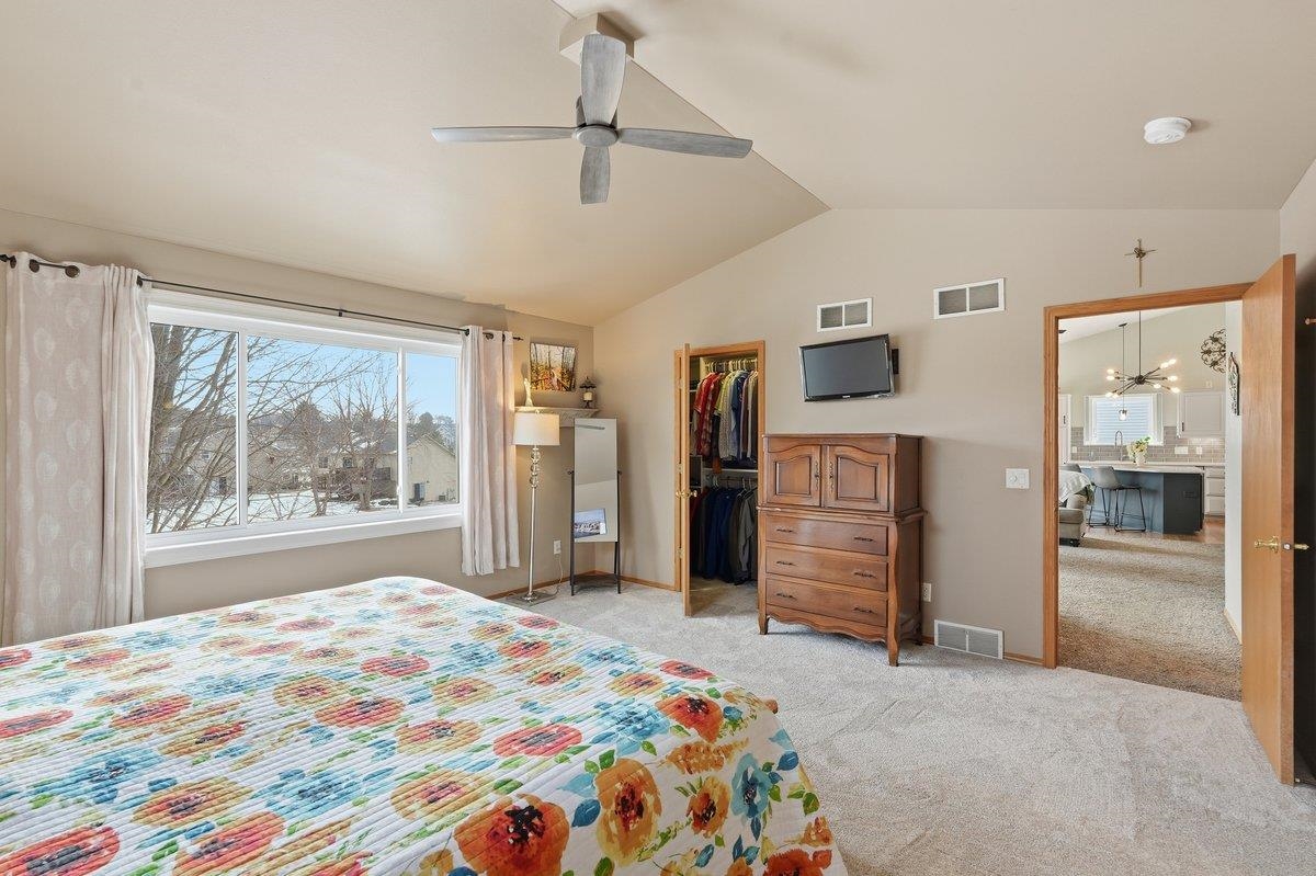 533 Military Ridge Drive Verona, WI 53593 - Photo 11 of 48