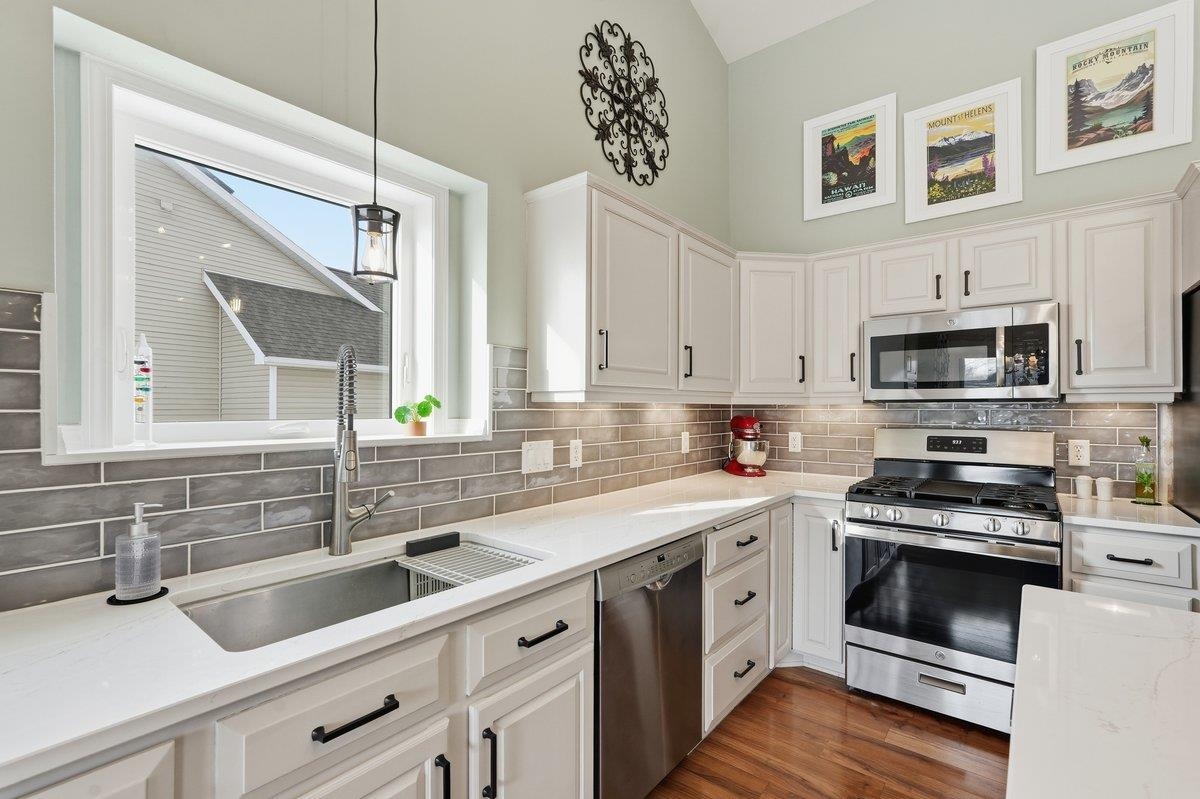 533 Military Ridge Drive Verona, WI 53593 - Photo 16 of 48