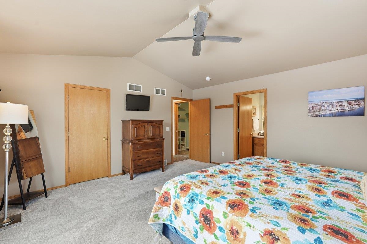 533 Military Ridge Drive Verona, WI 53593 - Photo 10 of 48