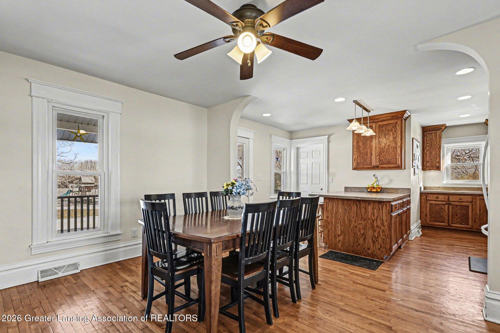 6260 West Chadwick Road Dewitt, MI 48820 - Photo 6 of 32 Dining Area
