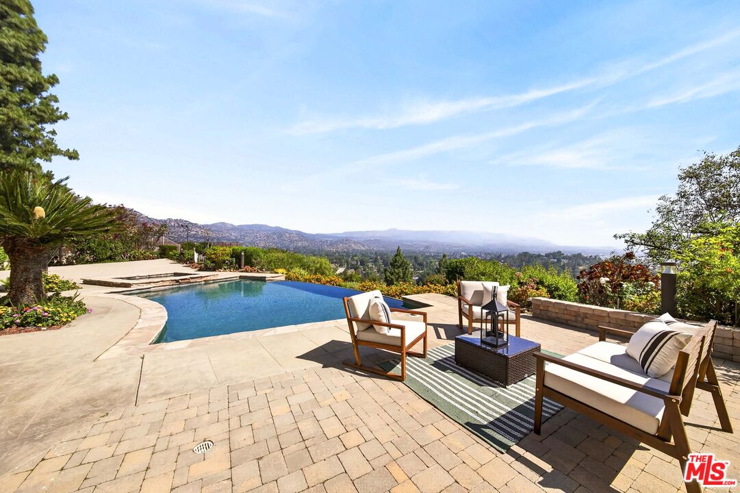 22355 South Summit Ridge Circle Chatsworth, CA 91311 - Photo 64 of 75