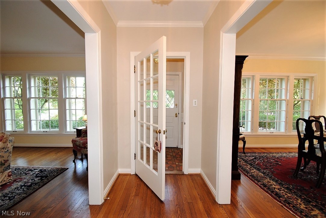22160 Calverton Road Shaker Heights, OH 44122 - Photo 2 of 30 Gallery Image 2