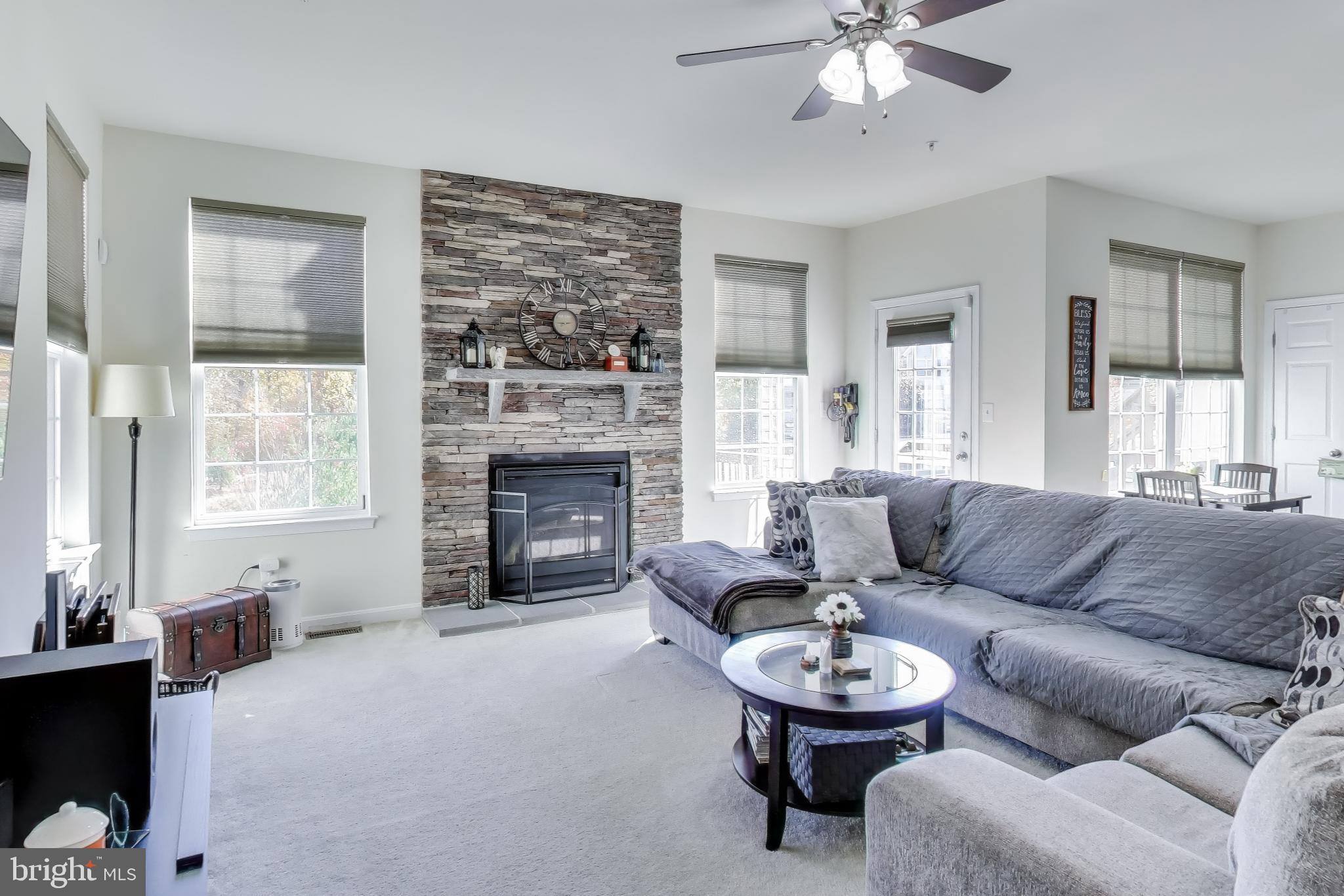 3585 Eagle Ridge Drive Woodbridge, VA 22191 - Photo 12 of 53