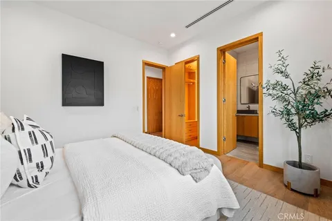 $3,795,000 | 1828 Pine Street, Huntington Beach, CA 92648