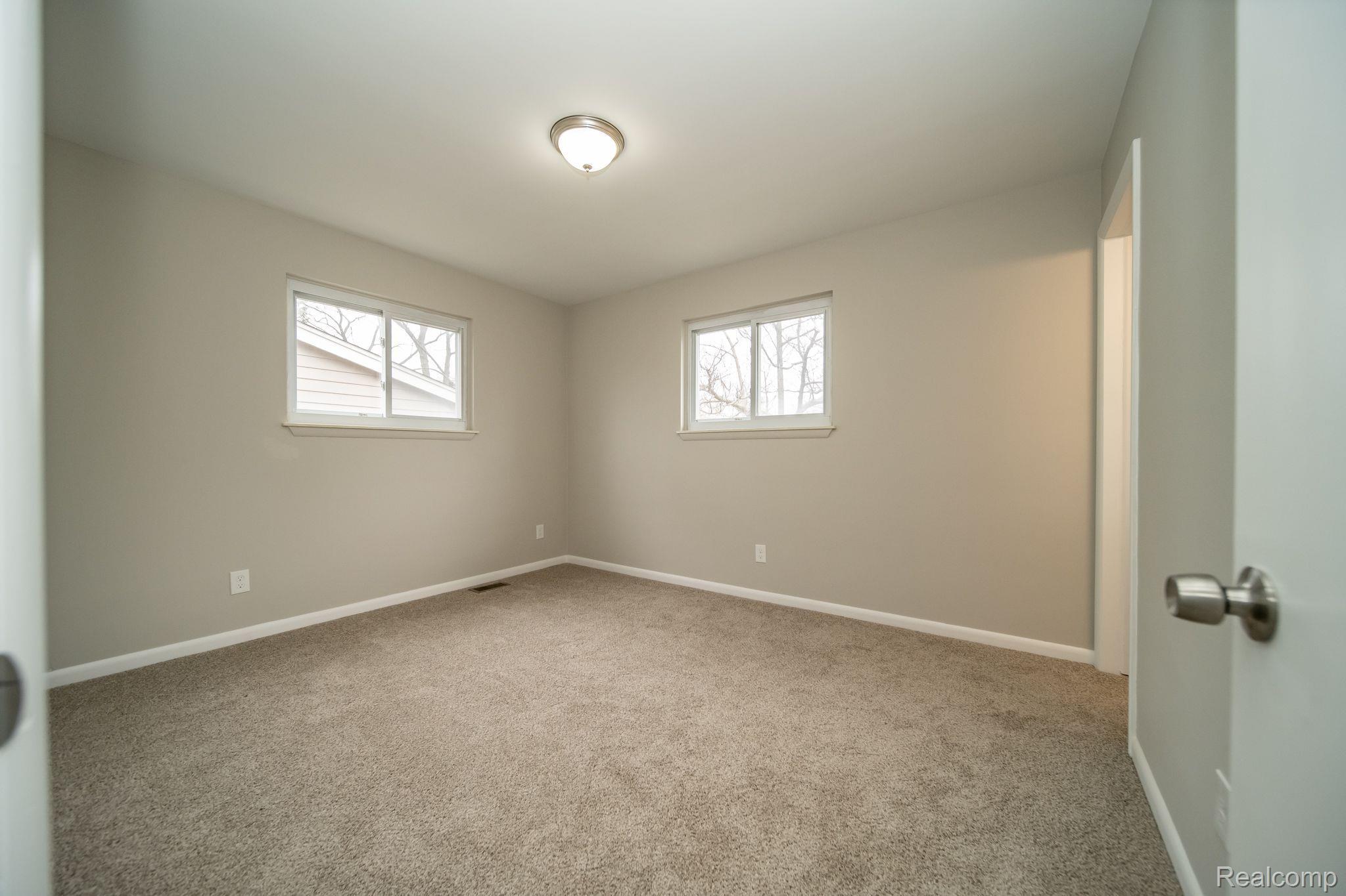 431 Red Oak Lane Rochester, MI 48307 - Photo 32 of 63 Gallery Image 32