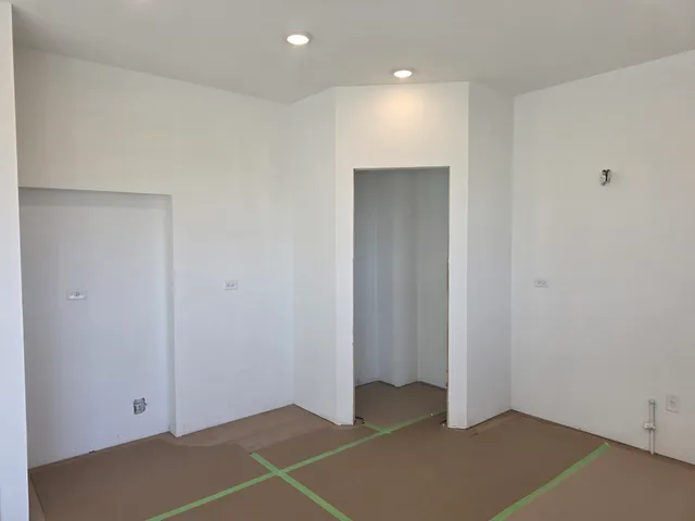 $439,990 | 868 Fair Meadow Court, North Aurora, IL 60542