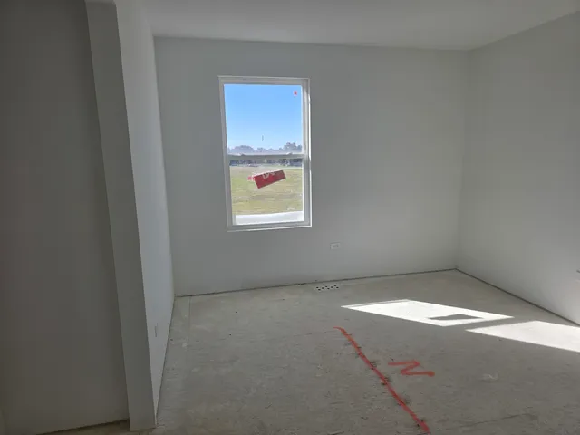 $439,990 | 868 Fair Meadow Court, North Aurora, IL 60542