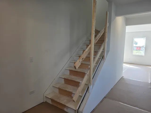 $439,990 | 868 Fair Meadow Court, North Aurora, IL 60542