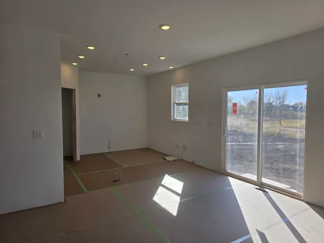 $439,990 | 868 Fair Meadow Court, North Aurora, IL 60542