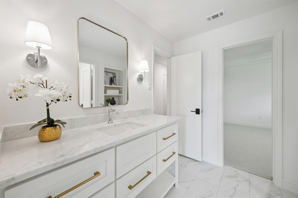 4331 Laren Lane Dallas, TX 75244 - Photo 29 of 38