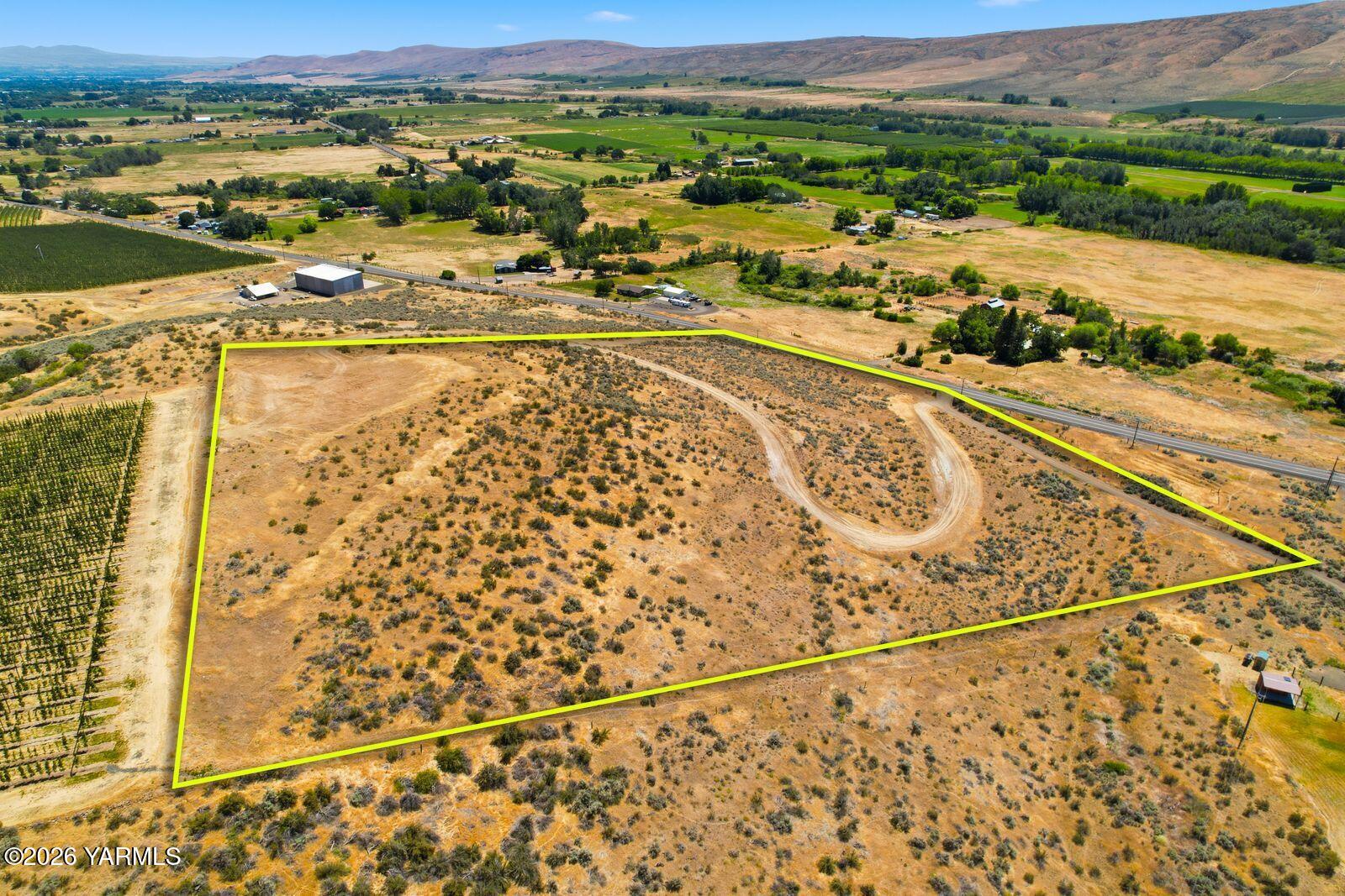 17011 Ahtanum Road Yakima, WA 98903 - Photo 13 of 16 13 Drone