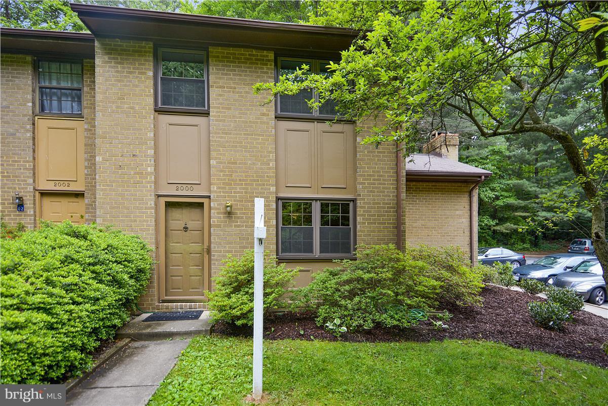 2000 Headlands Circle Reston, VA 20191 - Photo 1 of 23 a view of a house with a yard and plants