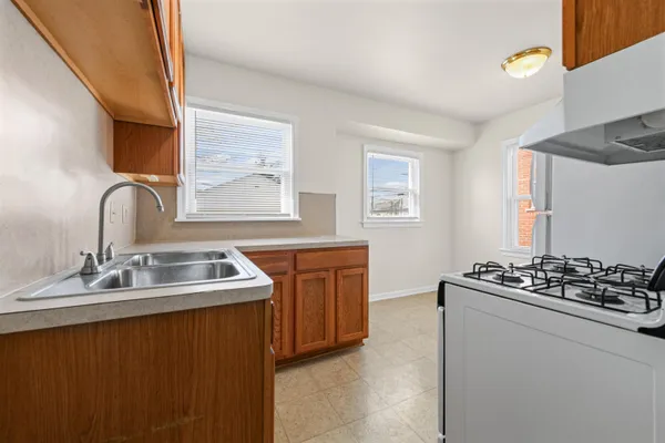 $179,900 | 1119 Harrison Boulevard, Lincoln Park, MI 48146