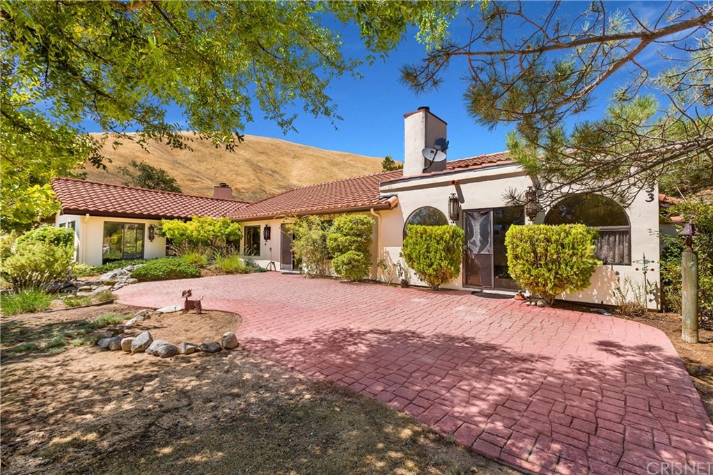 38833 Gorman Post Road Lebec, CA 93243 - Photo 7 of 55 a view of a house with a street