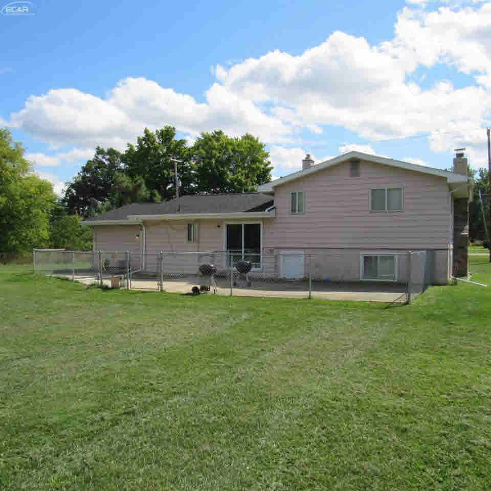 6486 Calkins Road Flint, MI 48532 - Photo 46 of 48 21203563-45.JPG