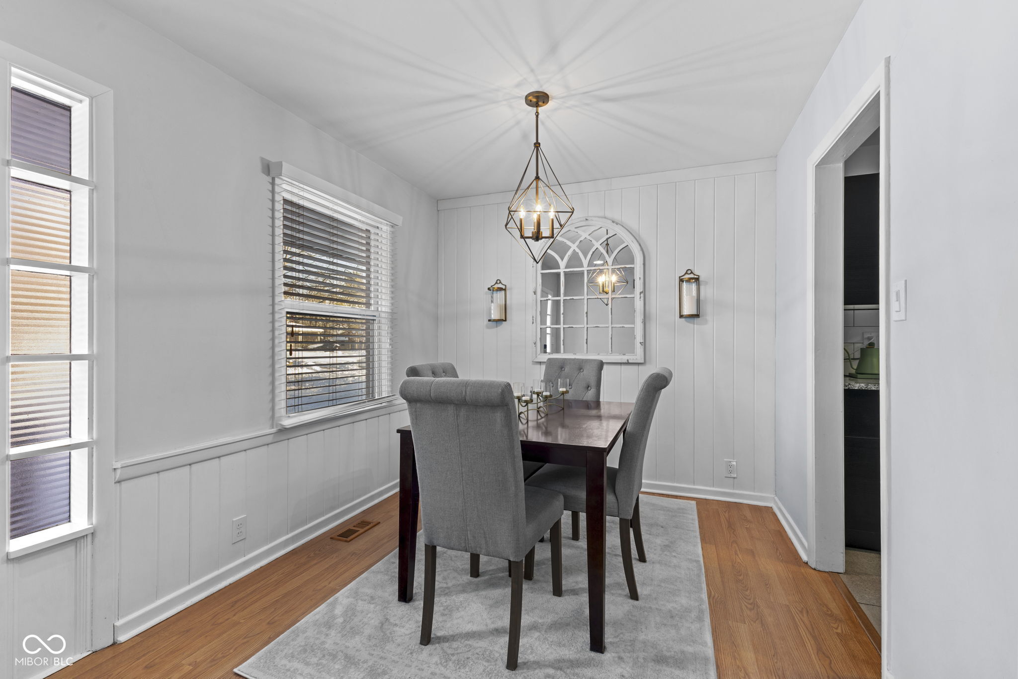 5620 Ralston Avenue Indianapolis, IN 46220 - Photo 3 of 29