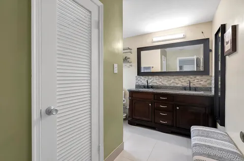 $399,000 | 7204 Northwest 71st Avenue, Tamarac, FL 33321