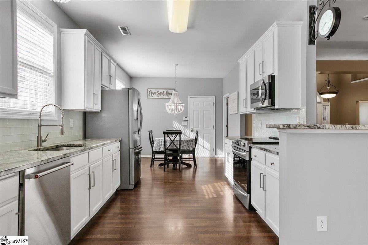 112 Lansfair Way Greenville, SC 29607 - Photo 8 of 28 Gallery Image 8
