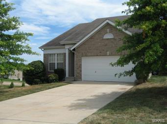 160 Hunters Run Court Eureka, MO 63025 - Photo 3 of 11