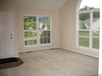 160 Hunters Run Court Eureka, MO 63025 - Photo 8 of 11