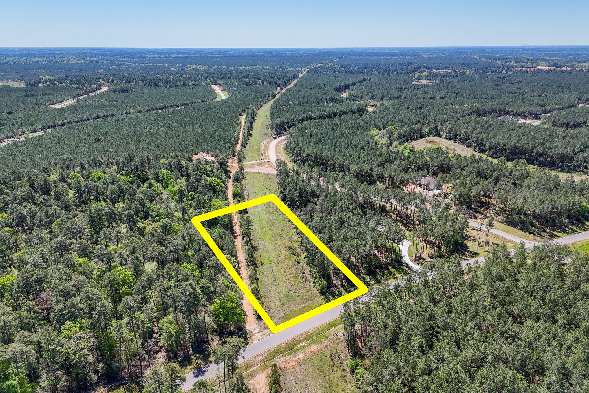 15866 Four Hls Road Willis, TX 77378 - Photo 3 of 33