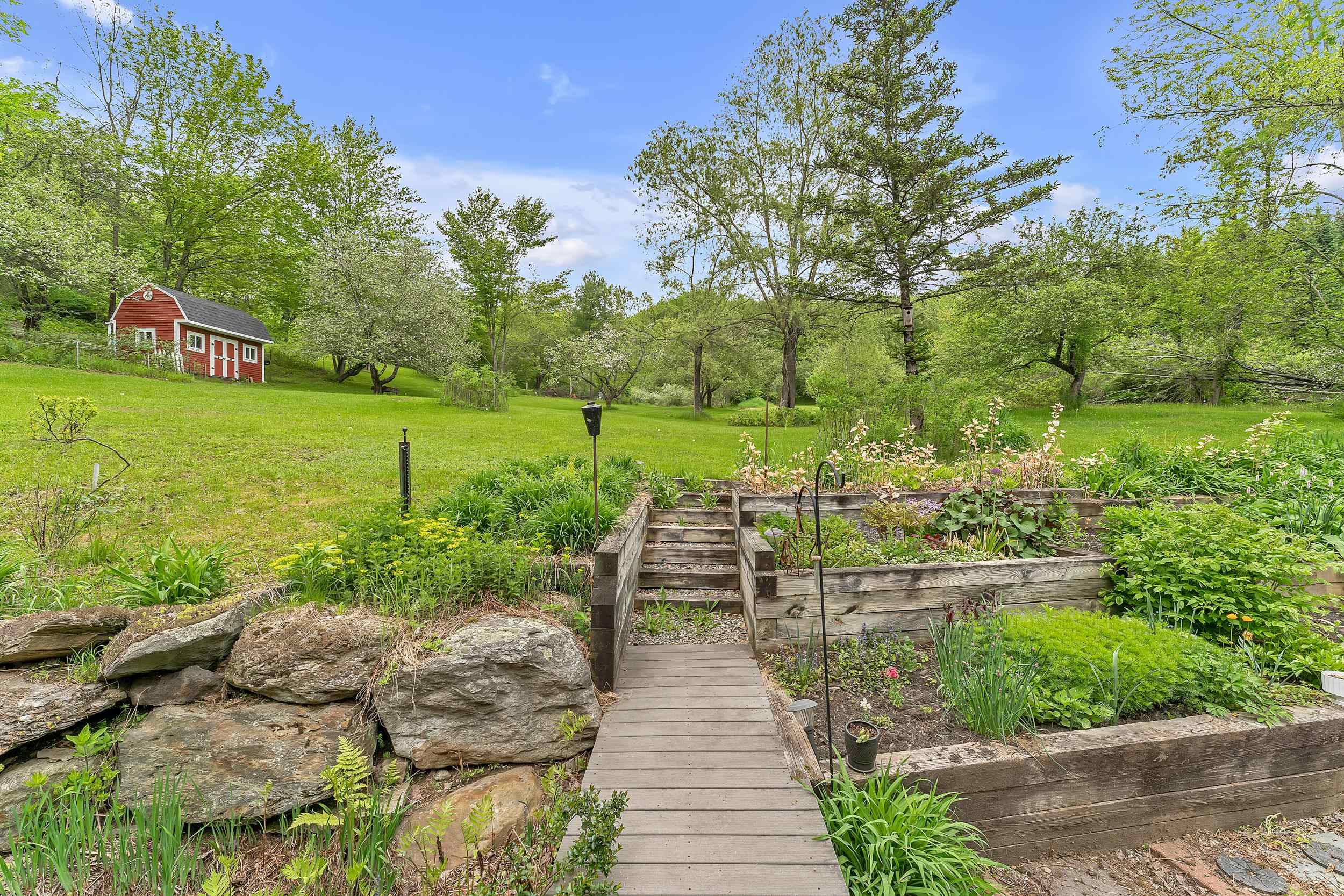 904 Moscow Road Stowe, VT 05672 - Photo 15 of 55