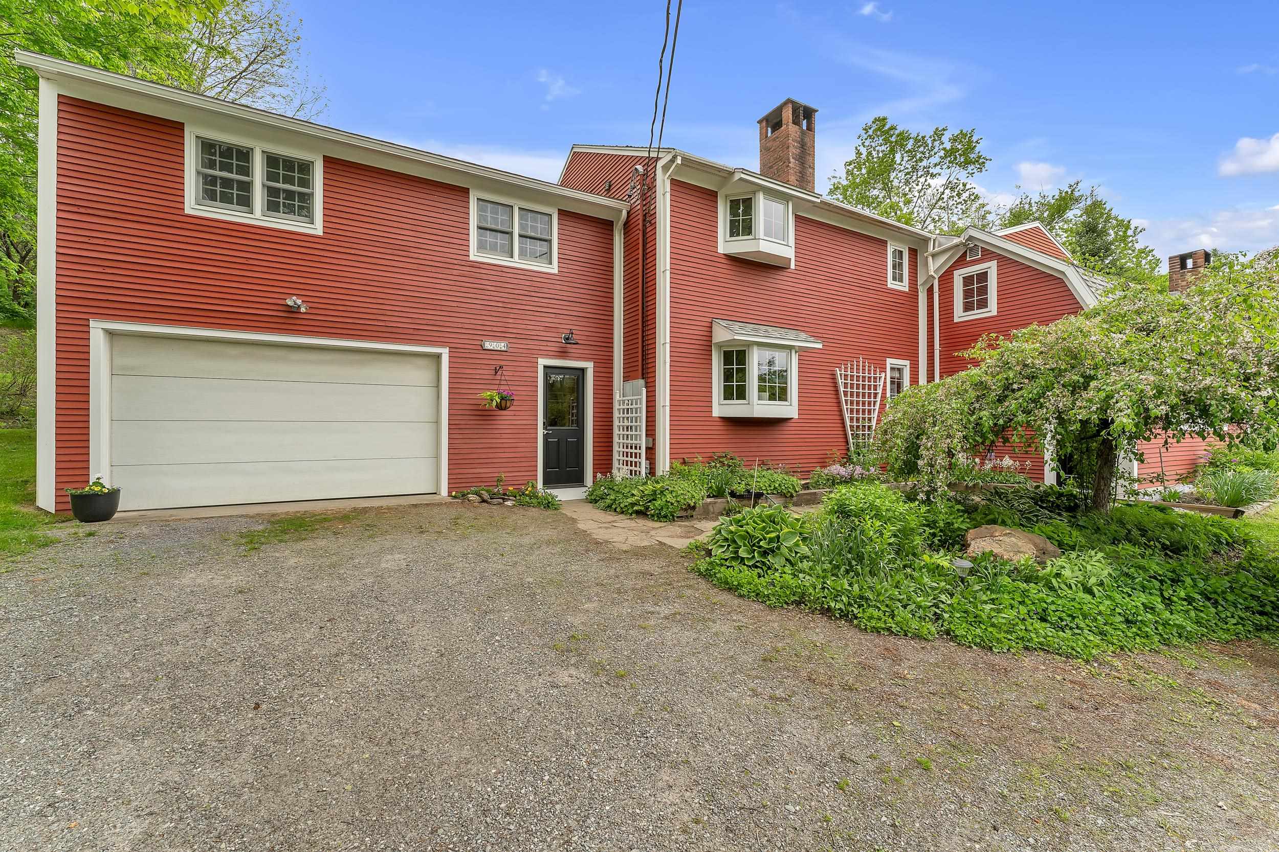 904 Moscow Road Stowe, VT 05672 - Photo 2 of 55