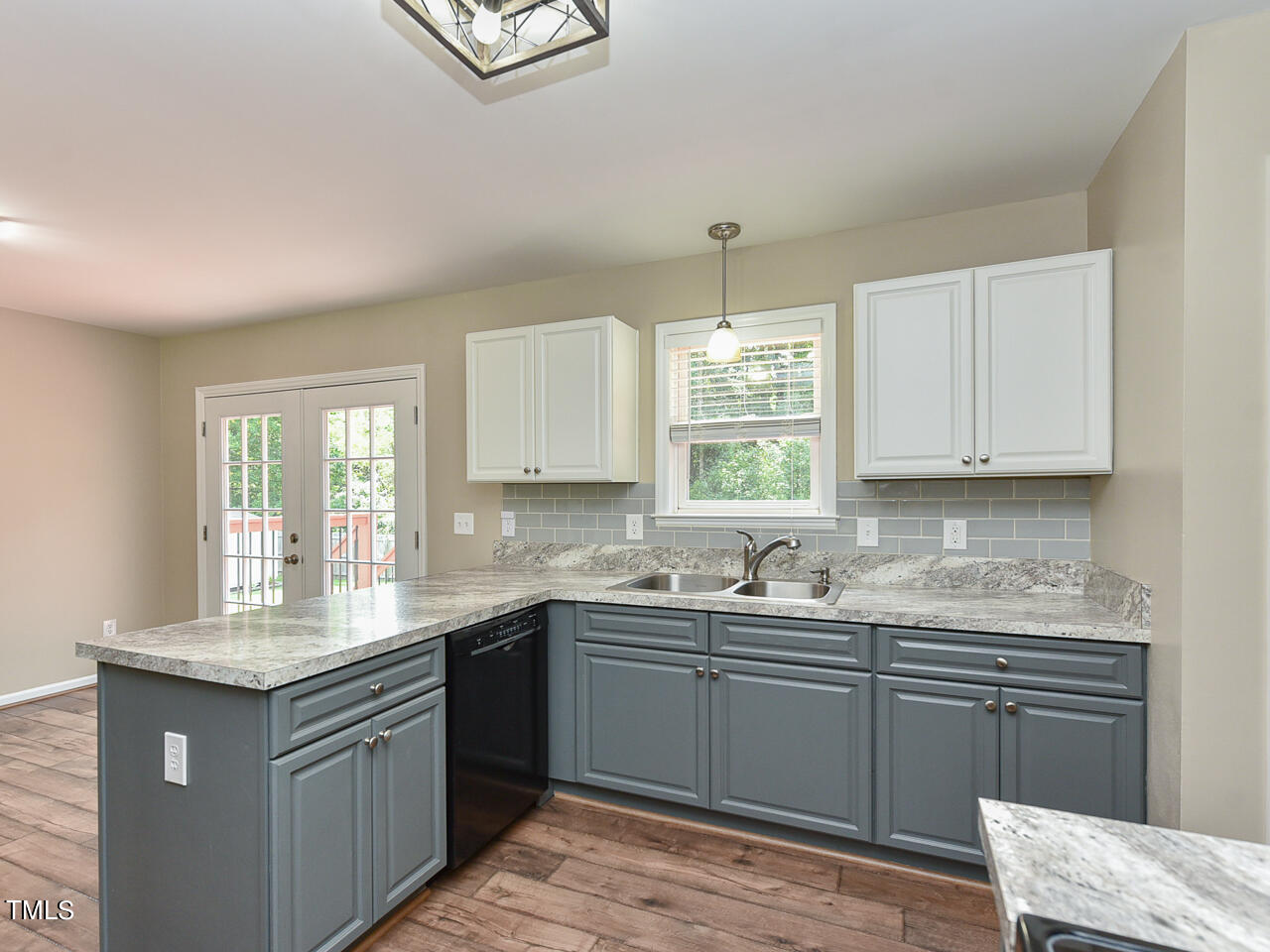 128 Meadow Ridge Drive Willow Spring, NC 27592 - Photo 9 of 28 Interior - kitchen - ok