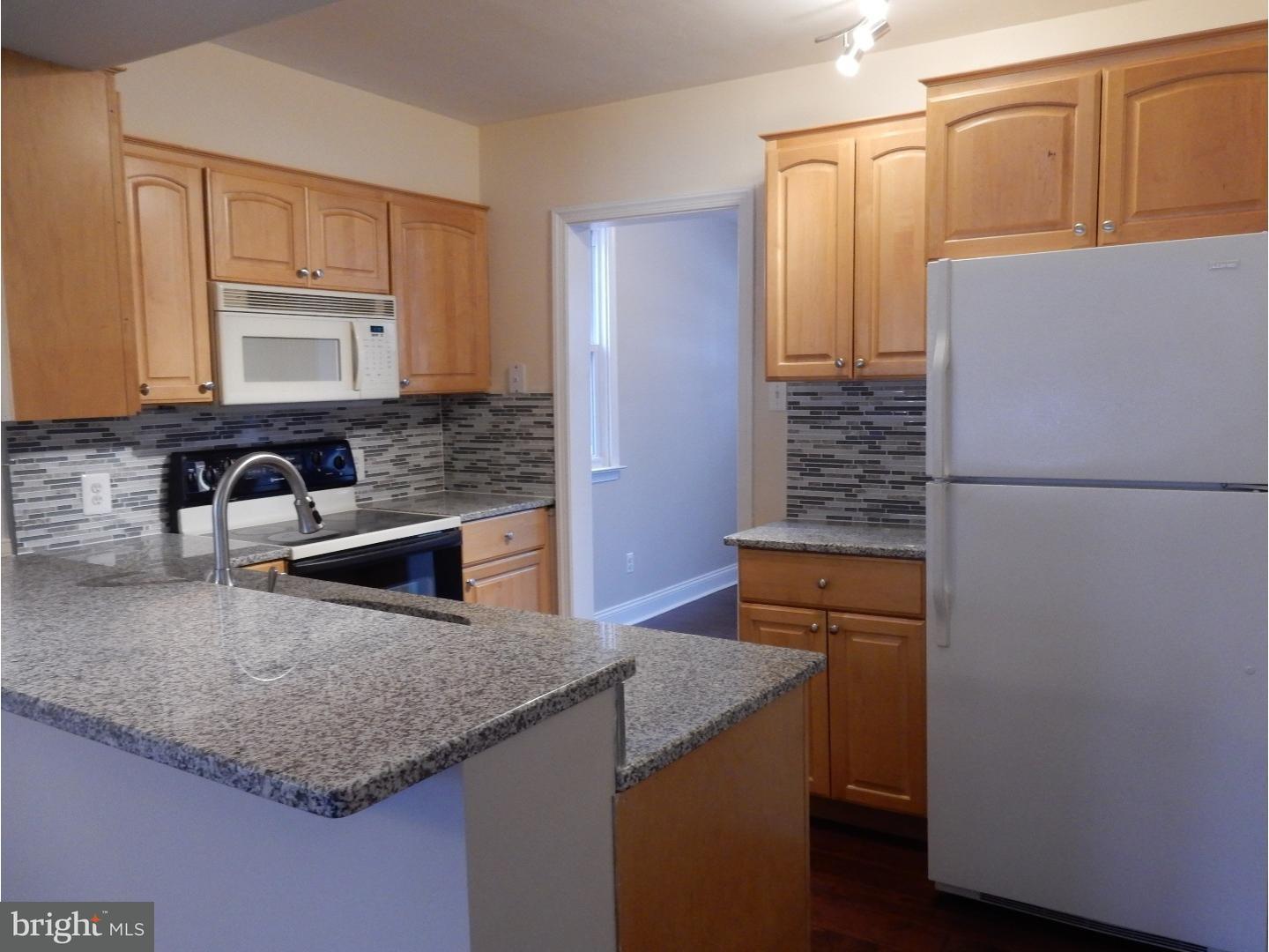 647 West County Line Road Hatboro, PA 19040 - Photo 4 of 24 Gallery Image 4