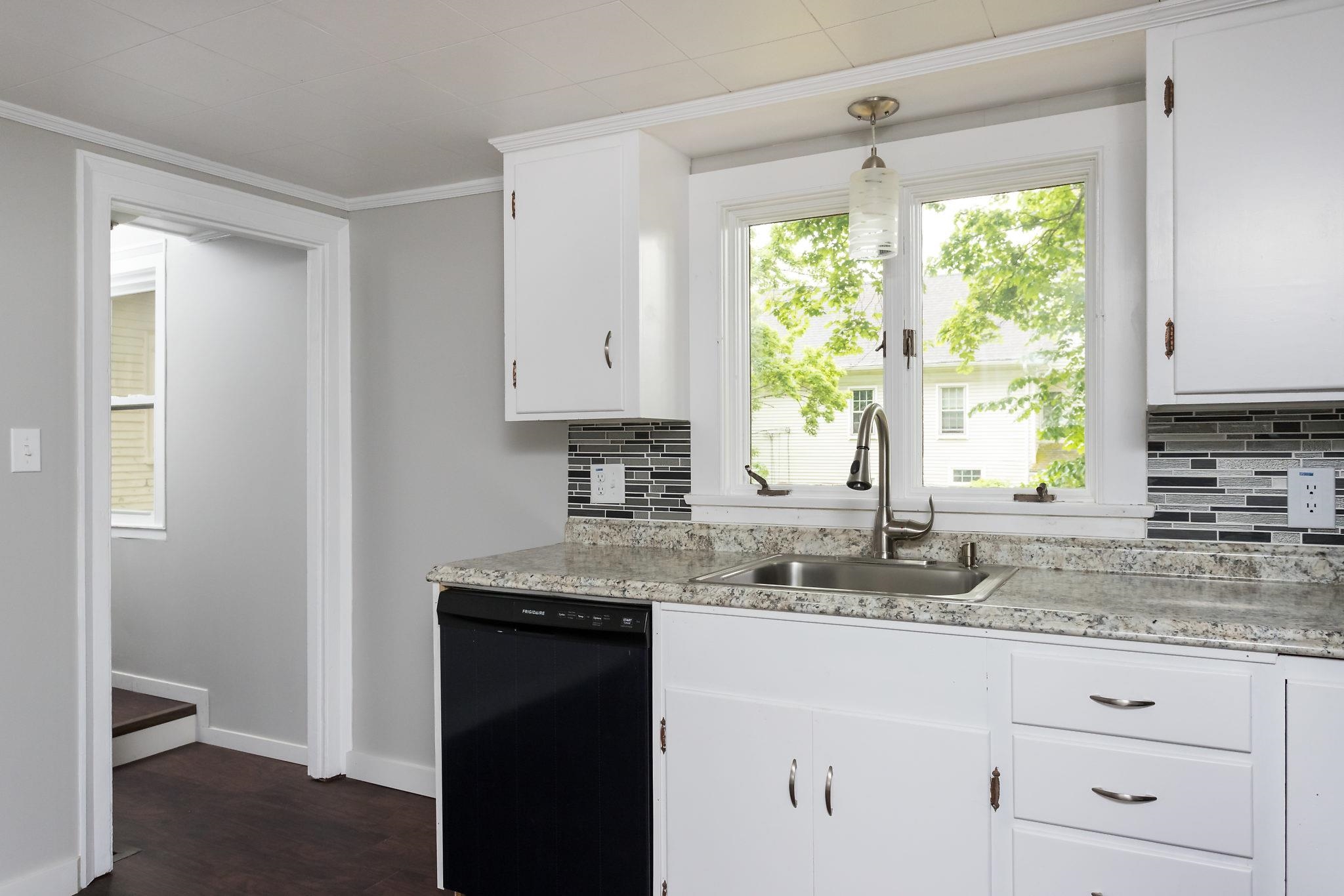 137 Locust Street Dover, NH 03820 - Photo 26 of 40