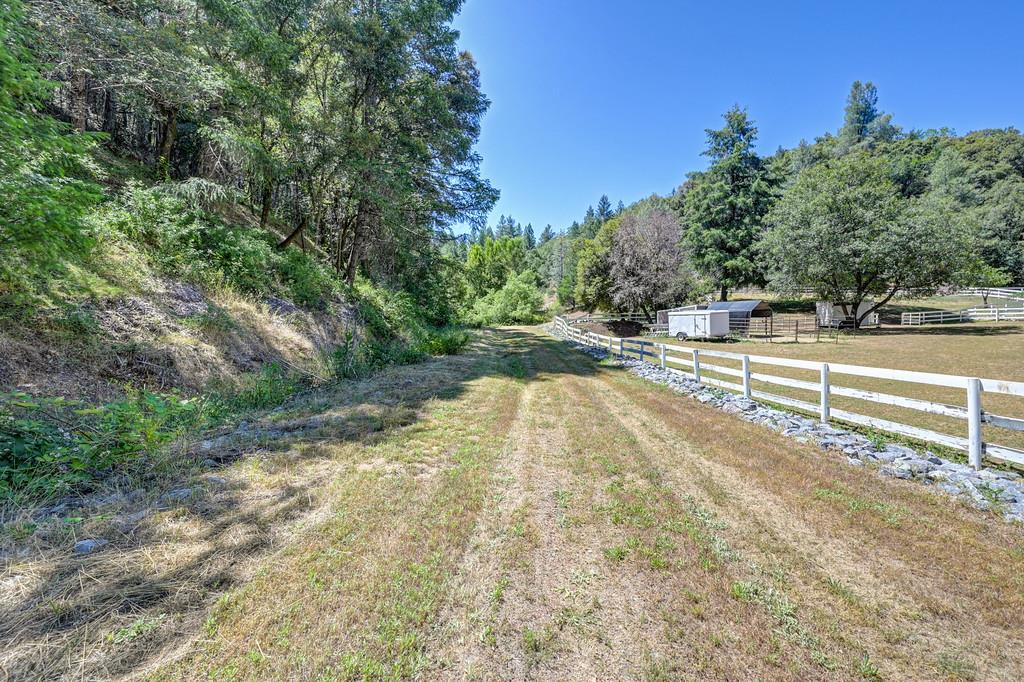 23505 Grand View Way Colfax, CA 95713 - Photo 3 of 32