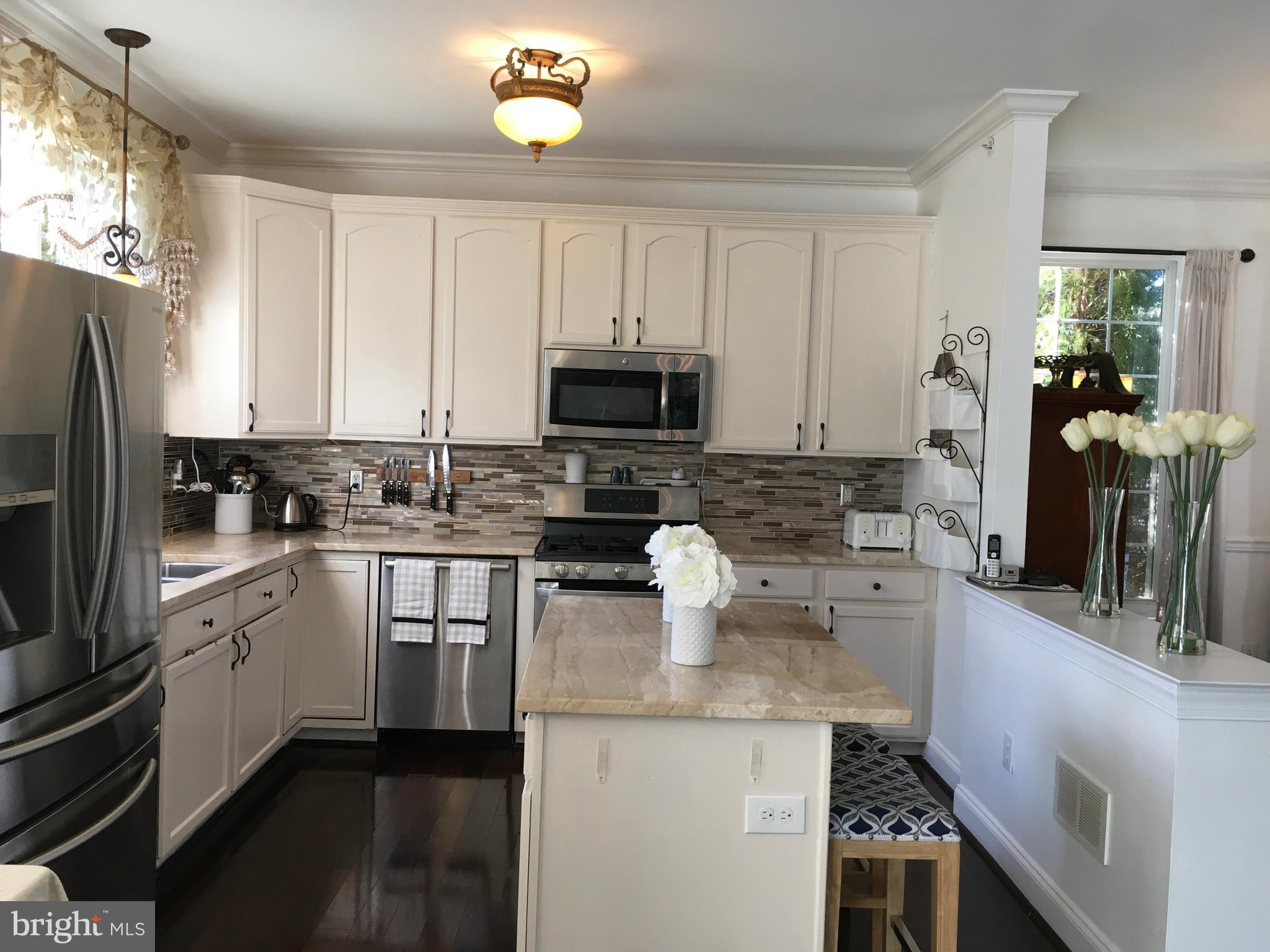 761 Kelli Lane Springfield, PA 19064 - Photo 13 of 54 Kitchen