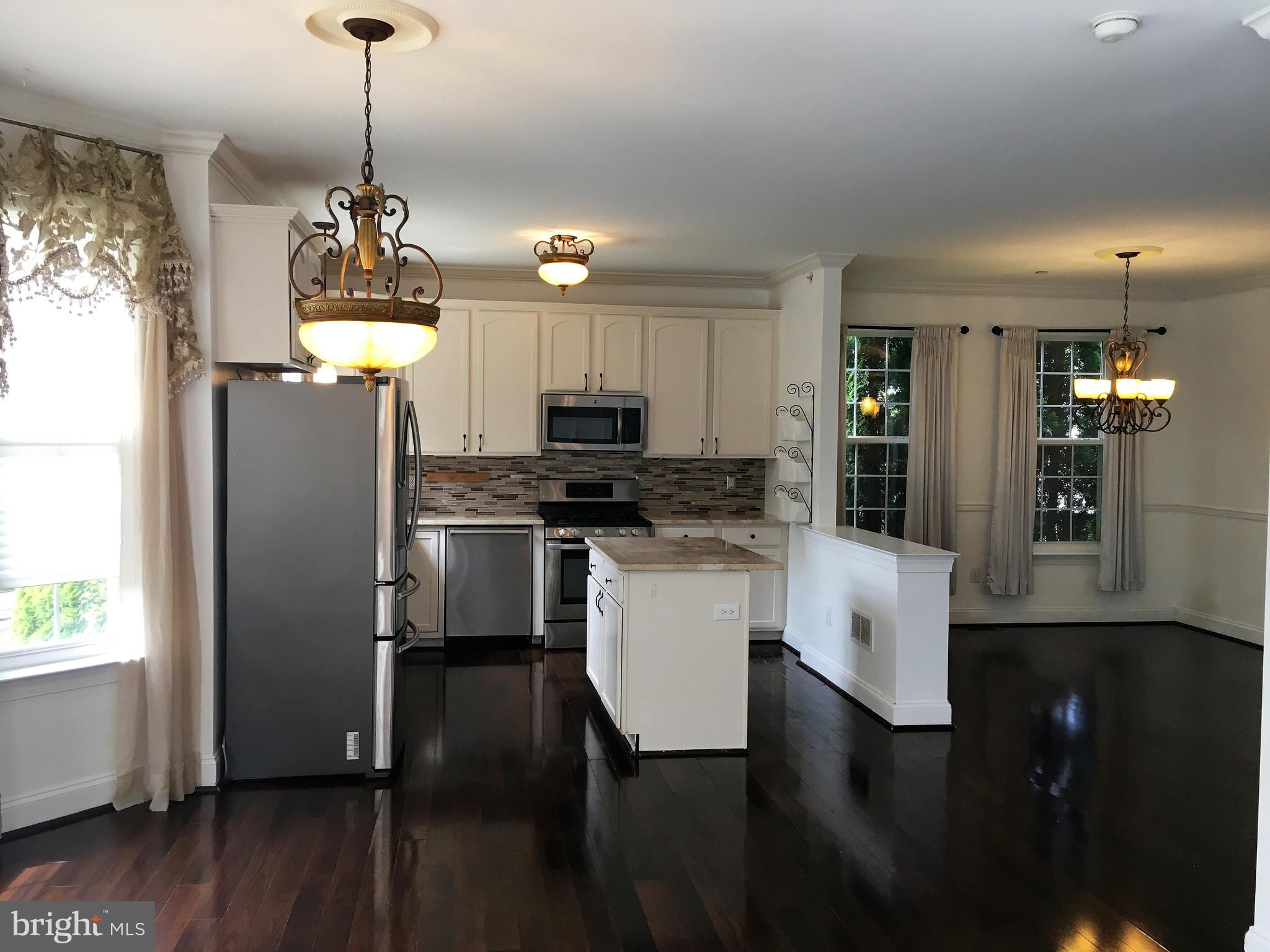 761 Kelli Lane Springfield, PA 19064 - Photo 14 of 54 Kitchen