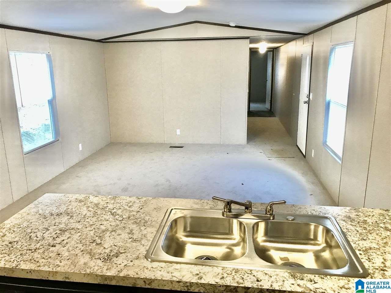 621 College Street Southwest Jacksonville, AL 36265 - Photo 7 of 24