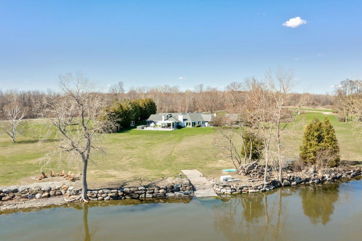 431 McGregor Point Alburgh, VT 05440 - Photo 7 of 60